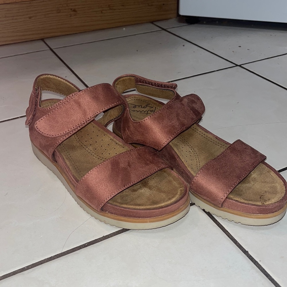 sandals